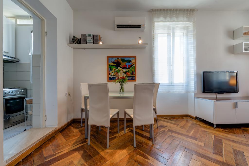 Beach Apartment Lana Спліт Екстер'єр фото
