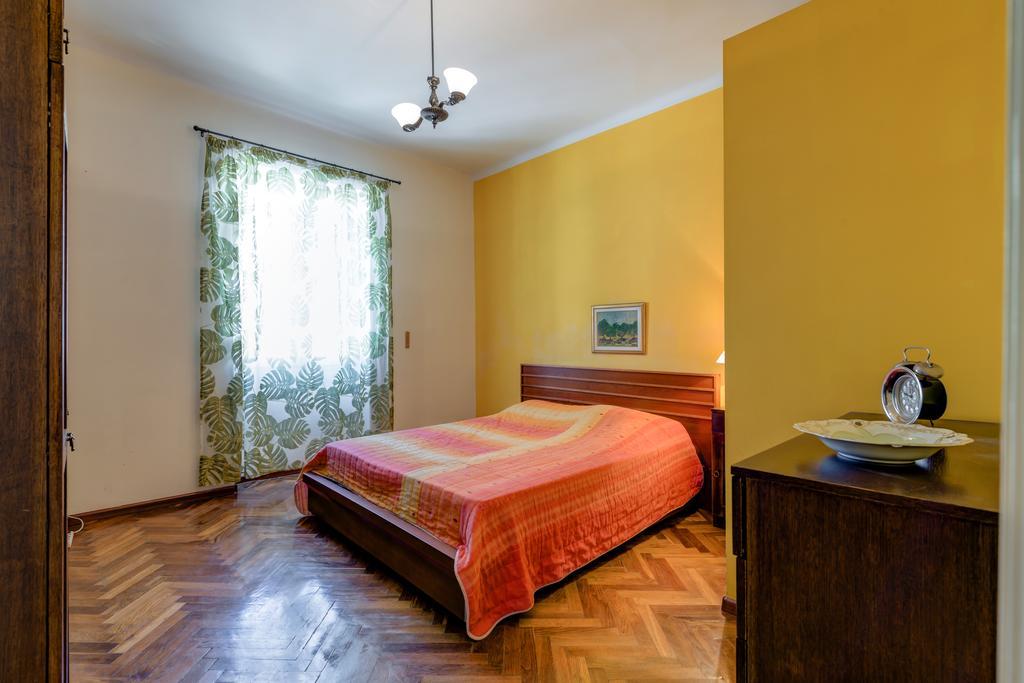 Beach Apartment Lana Спліт Екстер'єр фото